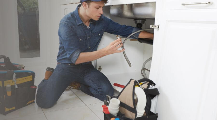 Professional water heater repair in Mingus, TX